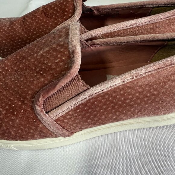 Steve Madden Zarayy Pink Blush Velour Slip-On Sneaker Flats Womens 7.5 Casual - Picture 7 of 11